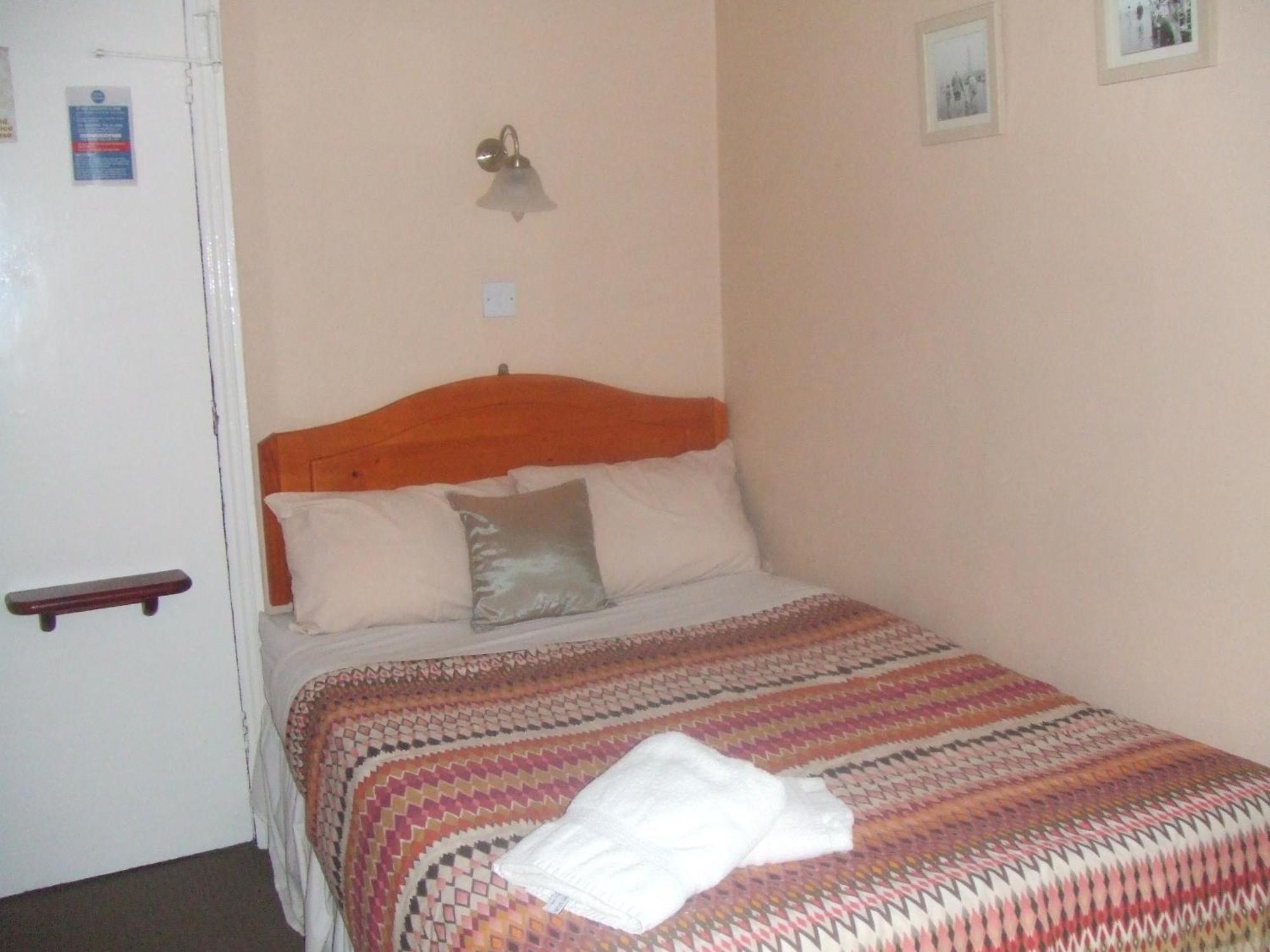 Guest house Boltonia 3*